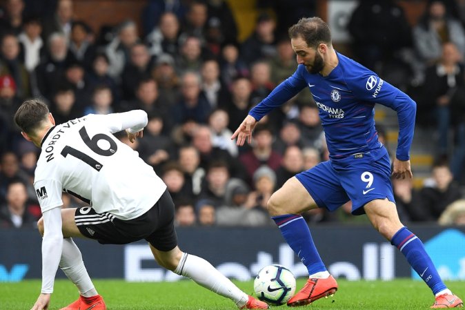 高薪核心拒改踢法！炮轰主帅复制C罗闹剧